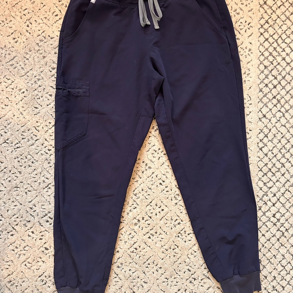 Figs Women’s Zamora Navy Scrub Pants